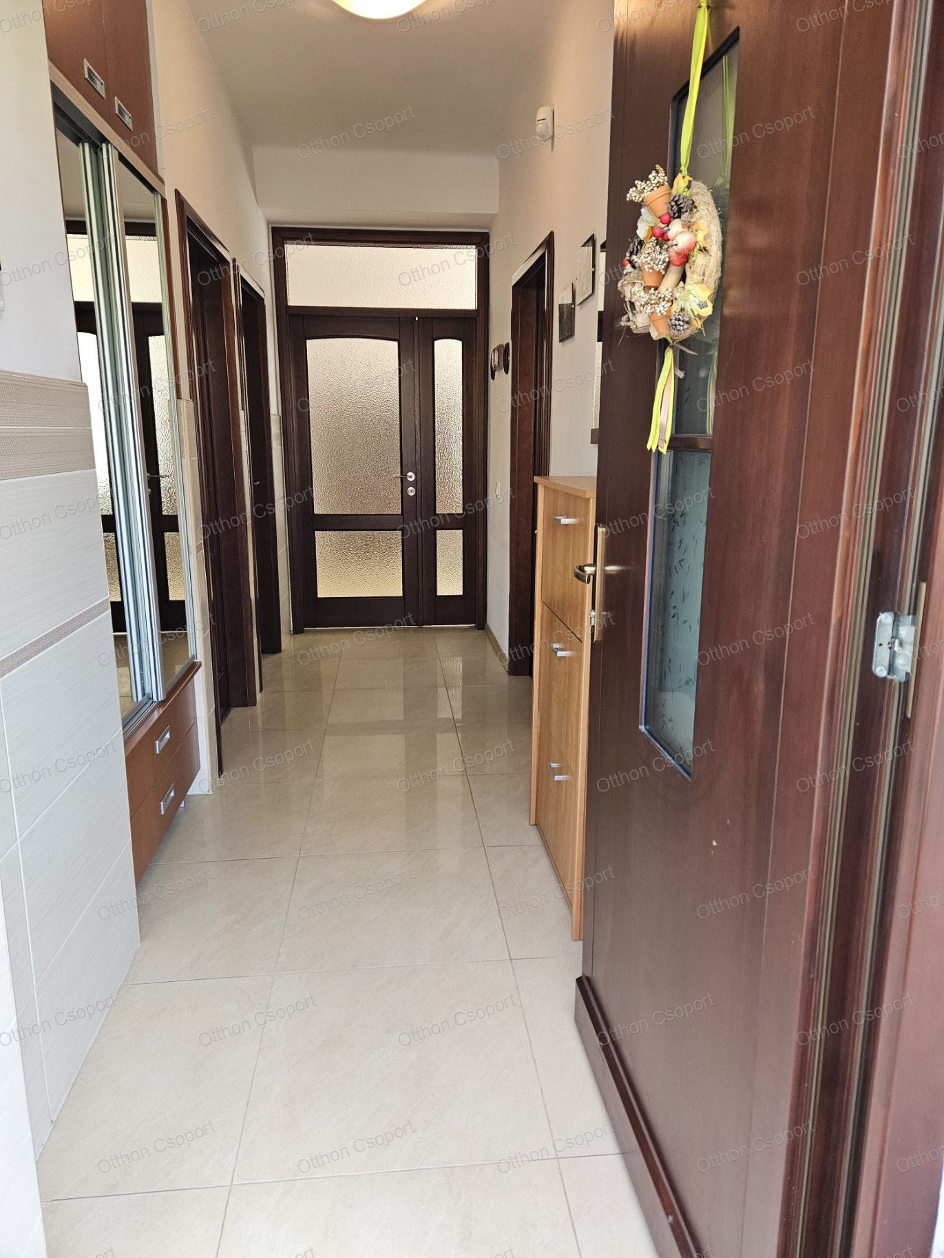 ZUGLÓBAN A BOSNYÁK TÉRI PIAC KÖZELÉBEN FÖLDSZINTI 4 SZOBÁS LAKÁS KIADÓ