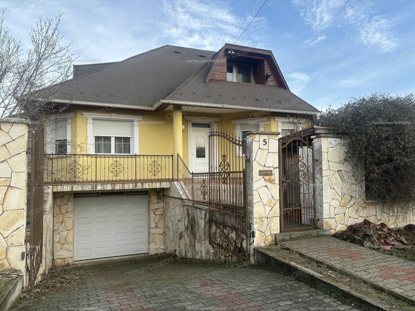 Gyöngyösön 292 nm-es, 4+2 szobás, többgenerációs családi ház közvetlenül a tulajdonostól eladó