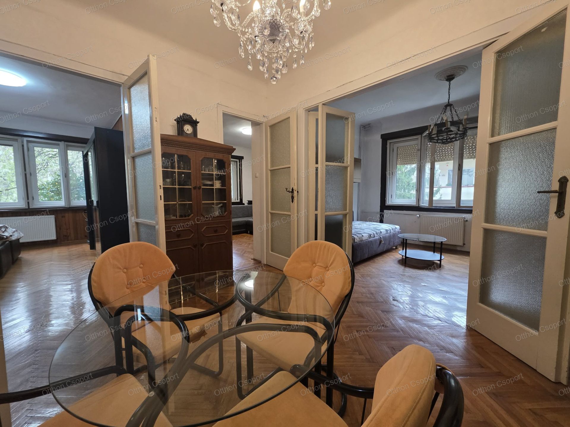 A BUDAGYÖNGYE KÖZELÉBEN 4 SZOBA PLUSZ HALLOS, BÚTOROZOTT LAKÁS KIADÓ!