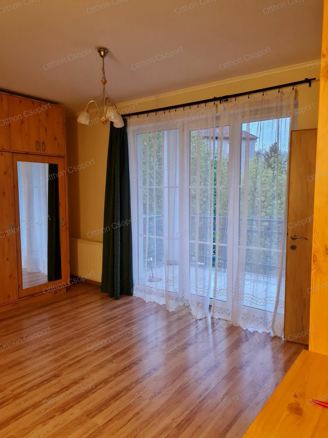 ÚJPEST-KÁPOSZTÁSMEGYER 1,5 SZOBÁS LAKÁS KIADÓ