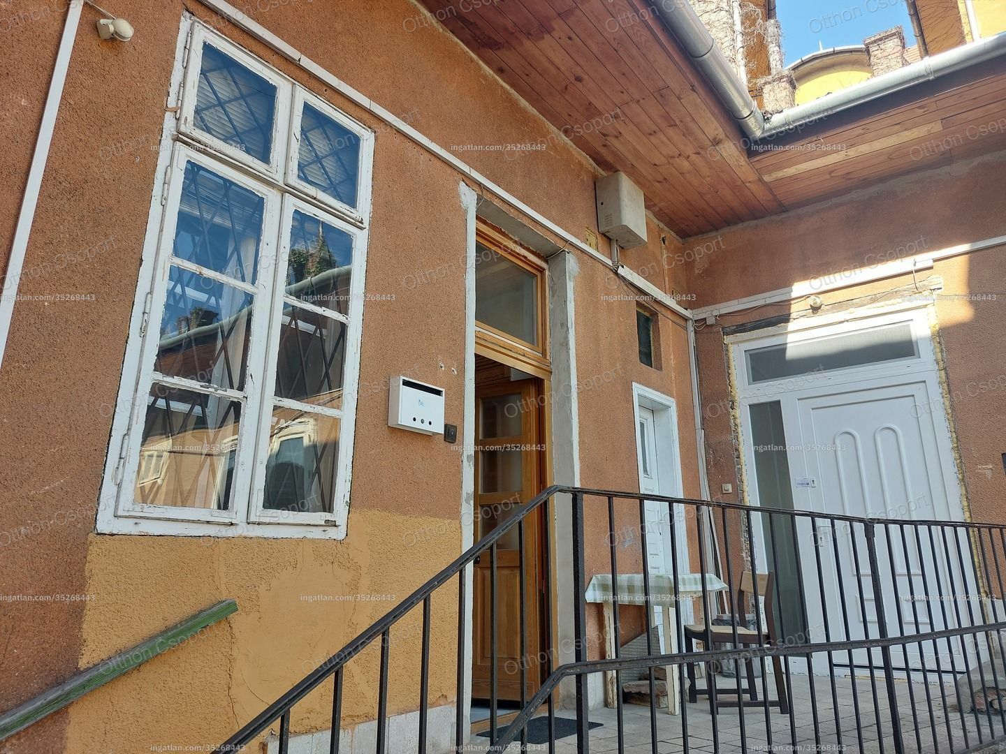 Tulajdonostól eladó a III. kerületben, Óbudán, a Bécsi úton egy 41 m²-es, 1,5 szobás, téglaépítésű, földszinti lakás