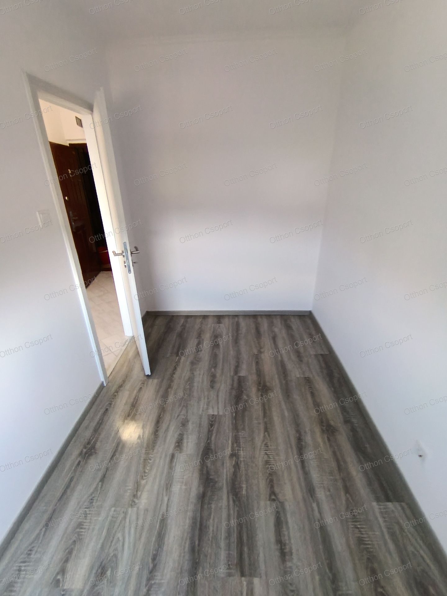 35 m2 panel lakás eladó