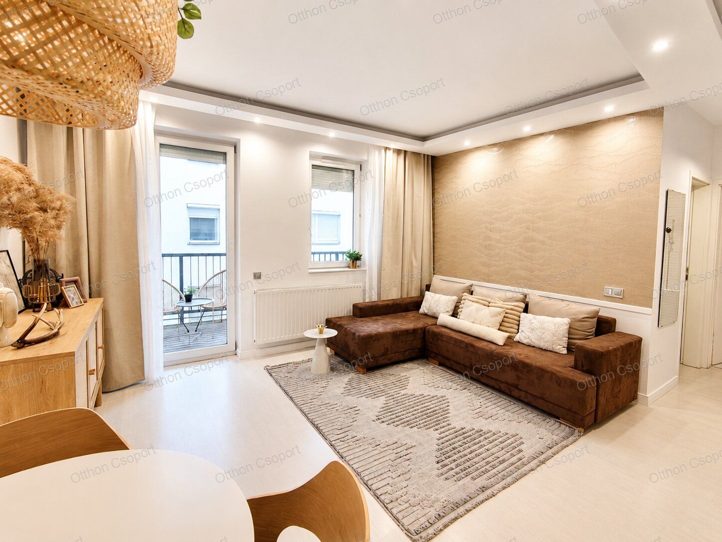  DESIGN LAKÁS FEDett PRIVÁT TERASSZAL A CORVIN SÉTÁNY MELLETT – JÚNIUS 1-TŐL KÖLTÖZHETŐ!   Budapest VIII. kerület – Futó utca, Corvin sétány közelében