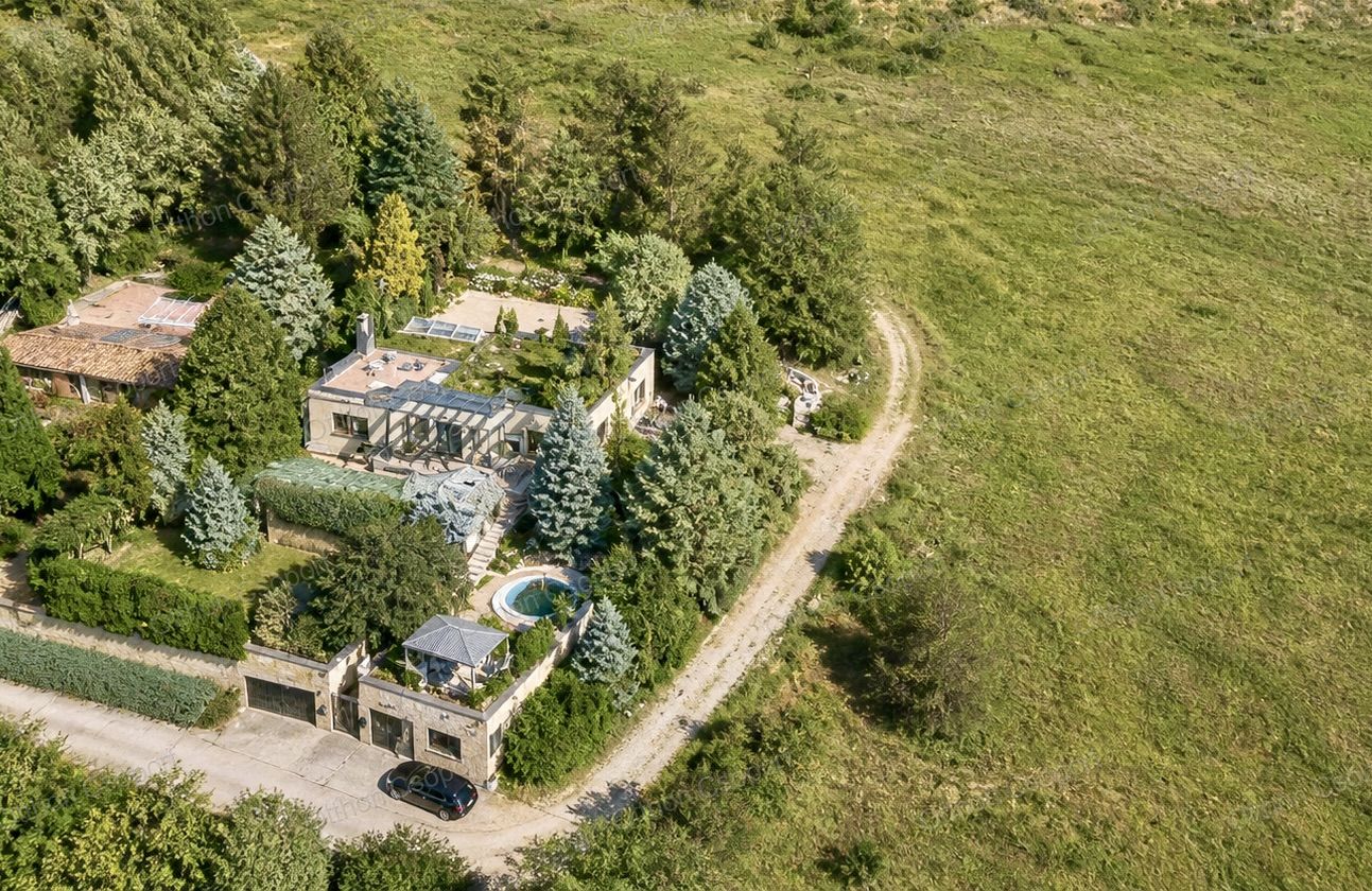 Private Mediterranean Sanctuary Near Budapest