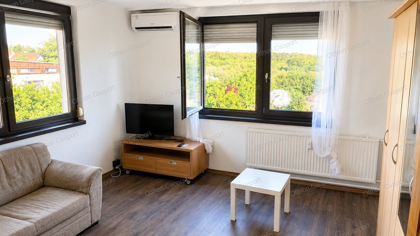  Saját, zárt belső kert és ingyenes parkolás? Ez a XVIII. kerületi lakás remek választás lehet!   XVIII. kerület, Tövishát utca  200.000 Ft/hó  Azonnal költözhető  Alacsony rezsi + ingyenes, kamerával